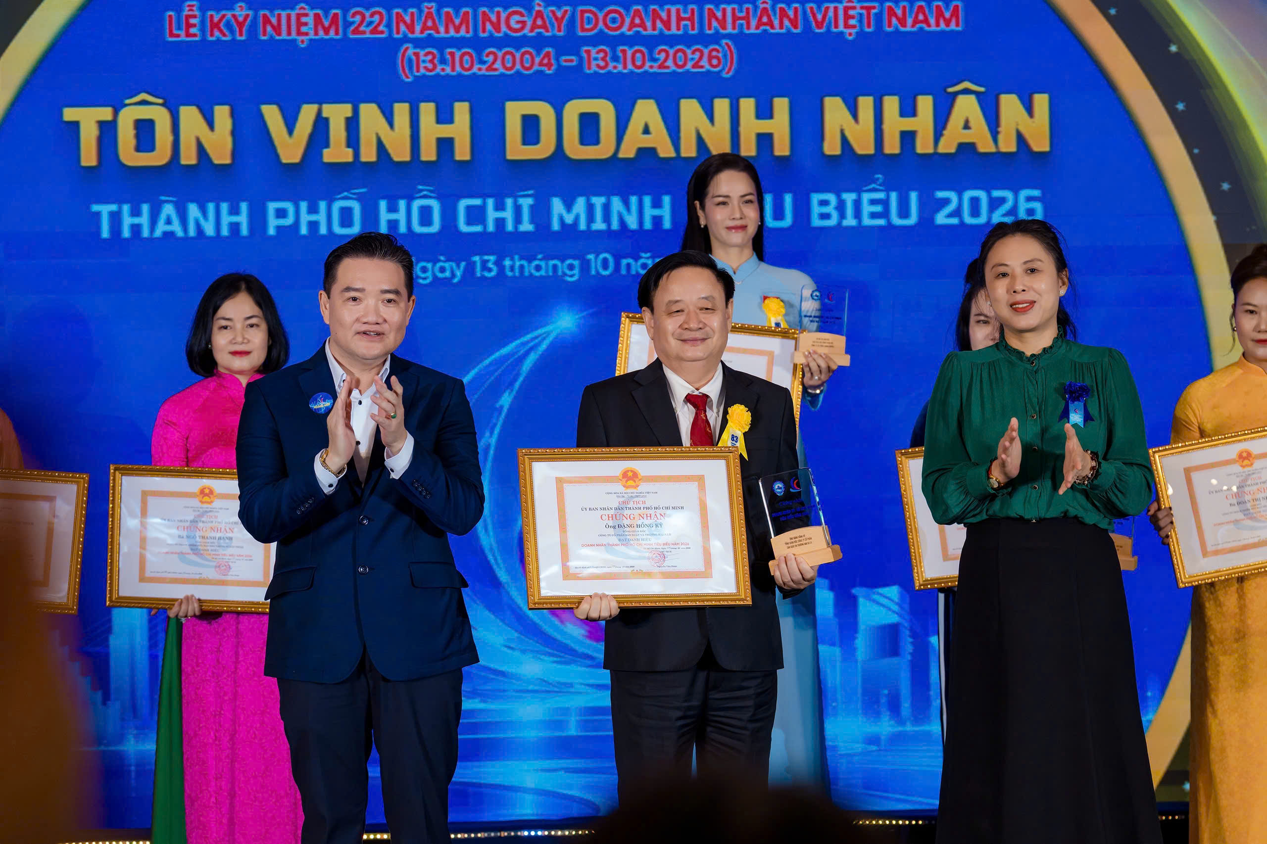 NID TỰ HÀO CHÚC MỪNG TỔNG GIÁM ĐỐC ĐẶNG HỒNG KỲ ĐƯỢC VINH DANH DOANH NHÂN THÀNH PHỐ HỒ CHÍ MINH TIÊU BIỂU NĂM 2026