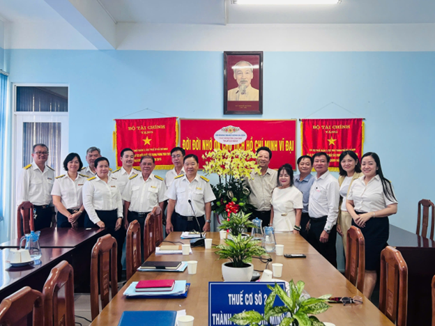HỘI DOANH NGHIỆP ĐÔNG SÀI GÒN CHÚC MỪNG TÂN LÃNH ĐẠO THUẾ CƠ SỞ 2 THÀNH PHỐ HCM: SỰ KẾT NỐI VÌ PHÁT TRIỂN
